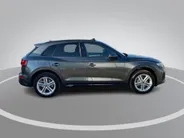 Audi Q5 50TFSIe 220KW/299PK S-edition · Panoramadak · Camera + parkeersensoren · Trekhaak ·