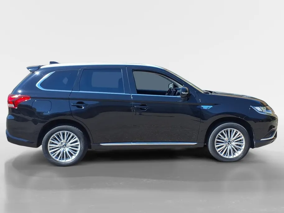 Mitsubishi Outlander 2.4 PHEV Pure Automaat | Airco/Ecc | Android/Apple carplay | Trekhak | PDC/Camera | Stoel verwaring | 1 jaar garantie