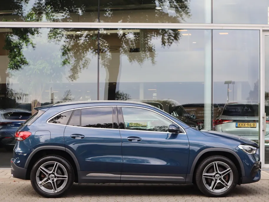 Mercedes-Benz GLA 250 e AMG Line l Trekhaak l Panoramadak l Keyless l Stoelverwarming l Memory