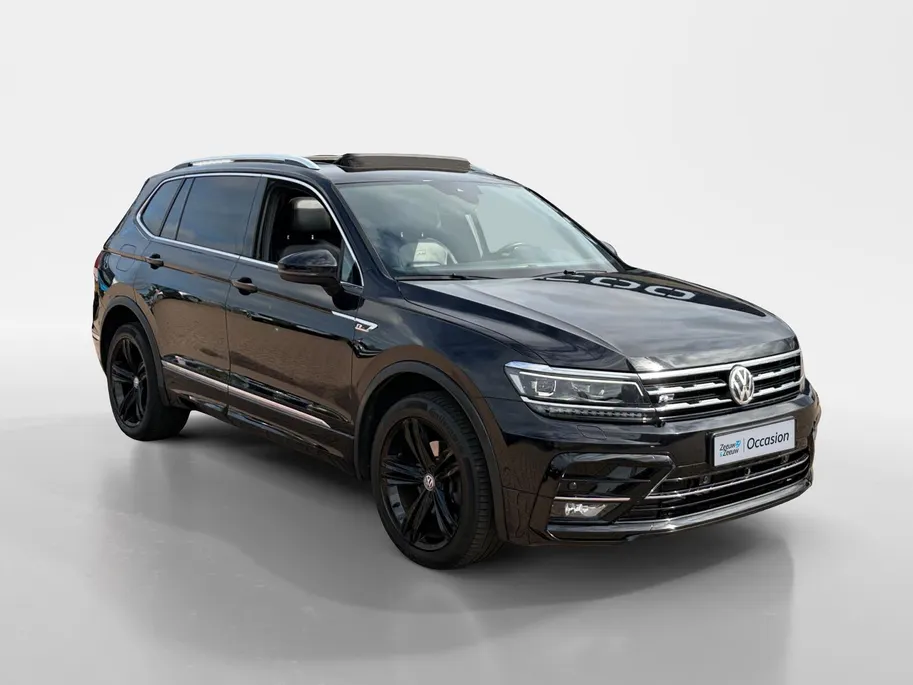 Volkswagen Tiguan Allspace 1.4 TSI Highline 7p. *Automaat*Navi*Schuif/kanteldak*Climate Control*Trekhaak*Stoelverwarming*Lederen bekleding*Parkeerhulp*Elekt. Achterklep*Vol opties!