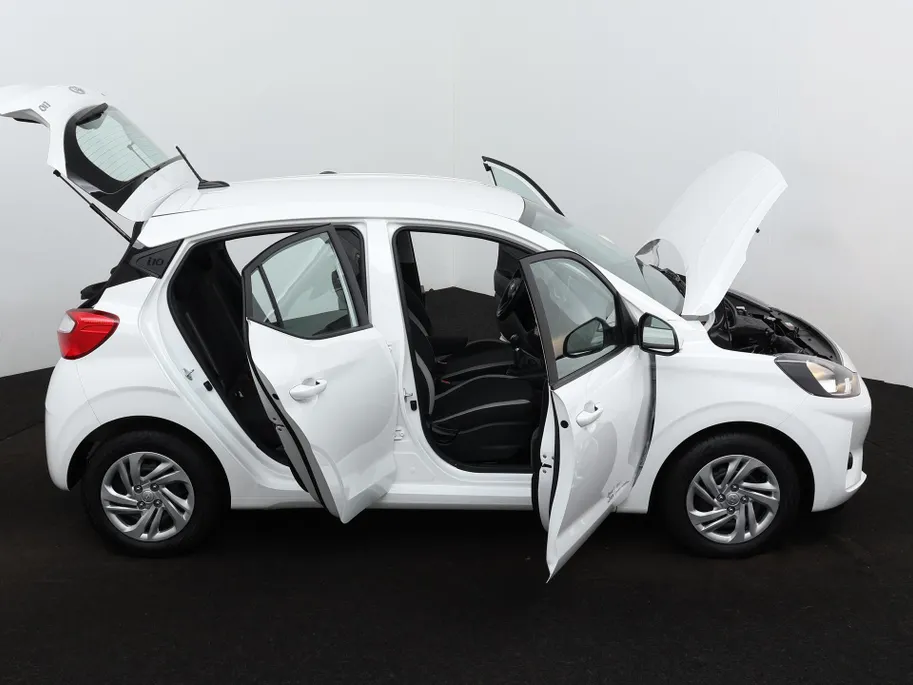 Hyundai i10 1.0 Comfort | Carplay | Airco | Cruise | NU Rijklaarprijs! Incl.12 Maanden, APK, Onderhoudsbeurt etc! Premiumpakket gratis!