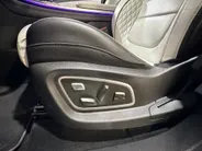 Renault Espace 225PK TCe Initiale Paris 7p. Automaat | 7 Zitplaatsen | Stoelverwarming | Schuif/Kantel Dak | Stoelverkoeling | Semi Elektrische Wegklapbare Trekhaak | Climate Control | Apple CarPlay/Android Auto | Head Up Display | Wit Leder | Camera | Parkeersensoren |