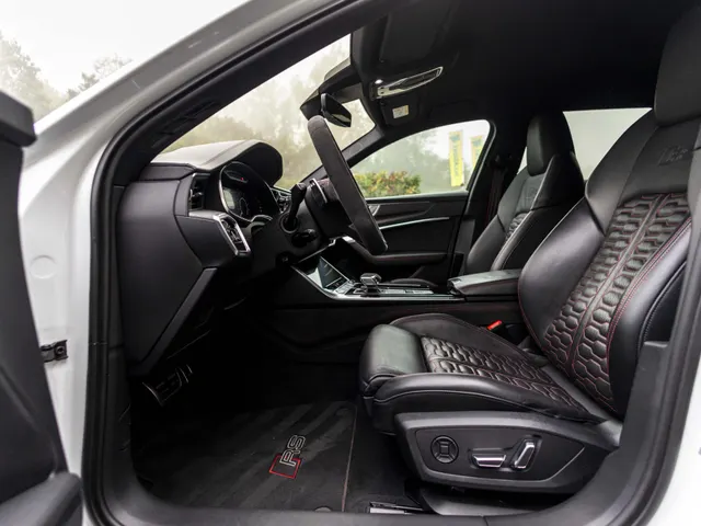 Audi RS6 Avant RS 6 TFSI quattro