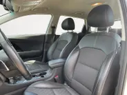 Kia Niro 1.6 GDi PHEV DynamicLine | Climate control | Adaptive cruise control | Stoel + stuur verwarming