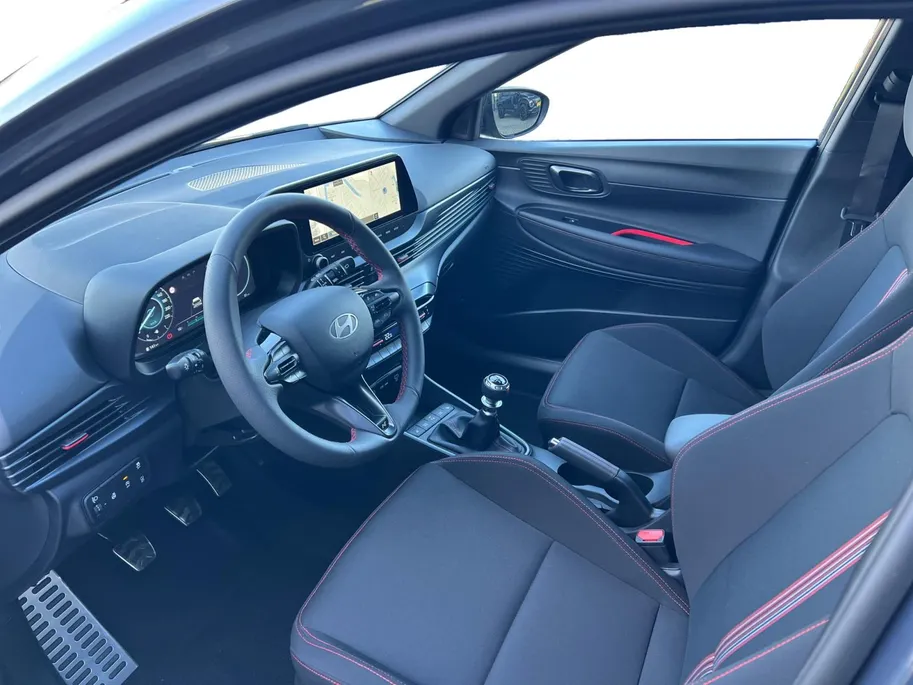 Hyundai i20 1.0 T-GDI N Line Automaat | Navigatie | Schuif-/kanteldak | Camera | Sportuitvoering |