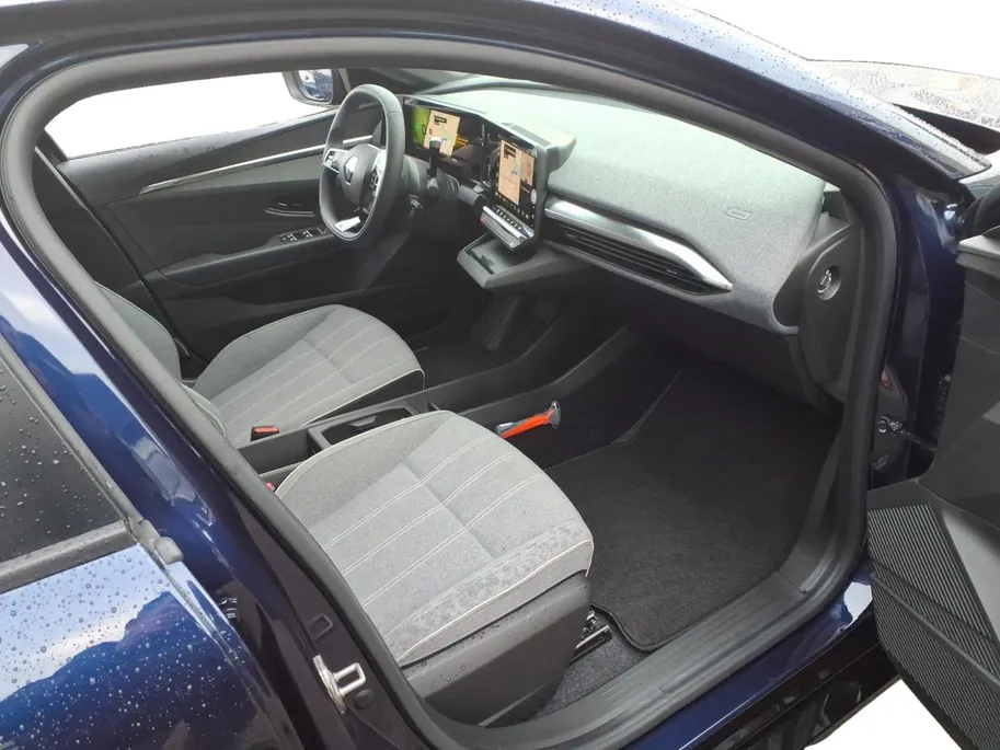 Renault Megane E-Tech comfort range Evolution 60 kWh | Apple Carplay | Verwarmbare stoelen | Keyless Entry | Warmtepomp