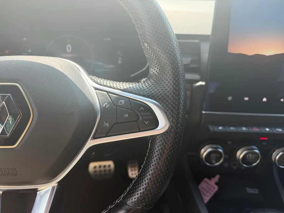 Renault Arkana 1.6 E-Tech hybrid 145 E-Tech engineered | Automaat | Apple Carplay & Android Auto | Camera | Parkeersensoren | Stoel & Stuurverwarming | LMV | 12 Maanden BOVAG Garantie