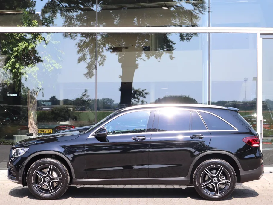 Mercedes-Benz GLC 300e 4MATIC Business Solution AMG l Keyless l Achteruitrij camera l Stoelverwarming