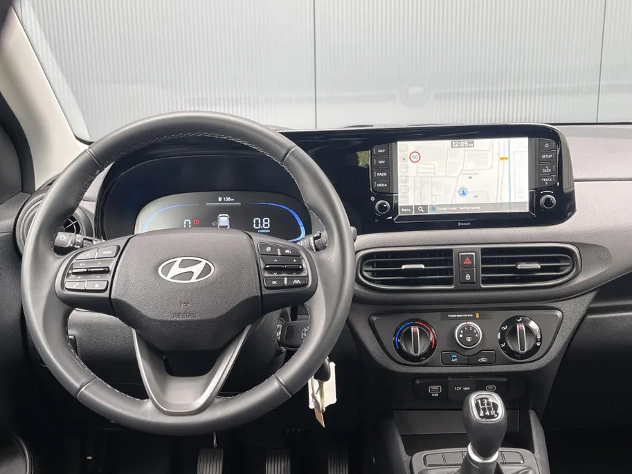 Hyundai i10 1.0 Comfort Smart | Camera | Navi | Cruise | Apple Carplay | Android Auto |