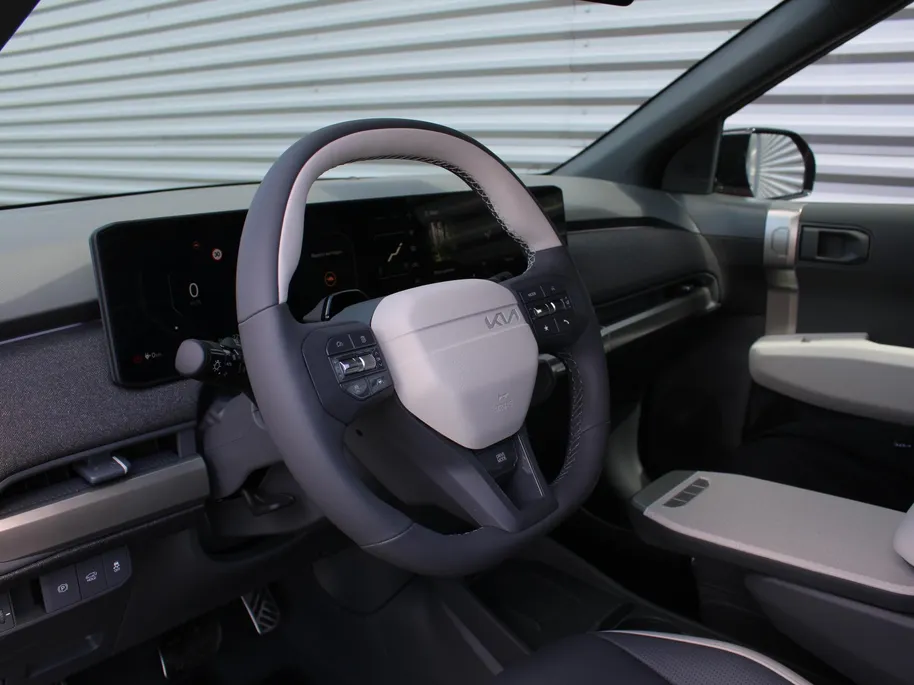 Kia EV3 GT-Line Business Edition 81.4 kWh | Nieuw | Direct leverbaar | Actieradius tot 563 km (WLTP) | 18% bijtelling | Gratis metallic lak t.w.v. € 795! |