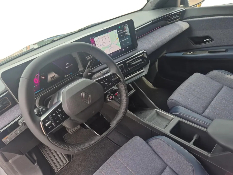 Renault 4 comfort range techno 52 kWh * TE BESTELLEN * VERSCHILLENDE UITVOERINGEN IN DE SHOWROOM * NU ALLEEN IN NAALDWIJK * € 1.800,- ORDERPREMIE * Incl. 5 jaar garantie *