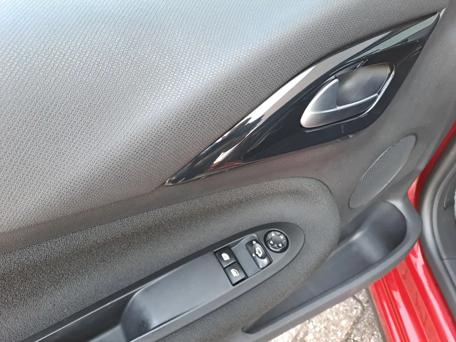 DS DS 3 1.2 PureTech Performance Line AUTOMAAT | Navigatie | Climate | Cruise | schakelpaddles | Apple Carplay/Android Auto