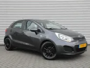Kia Rio 1.2 CVVT ComfortLine 15' LM | Airco | Dealeronderhouden | Trekhaak afneembaar | Bluetooth |