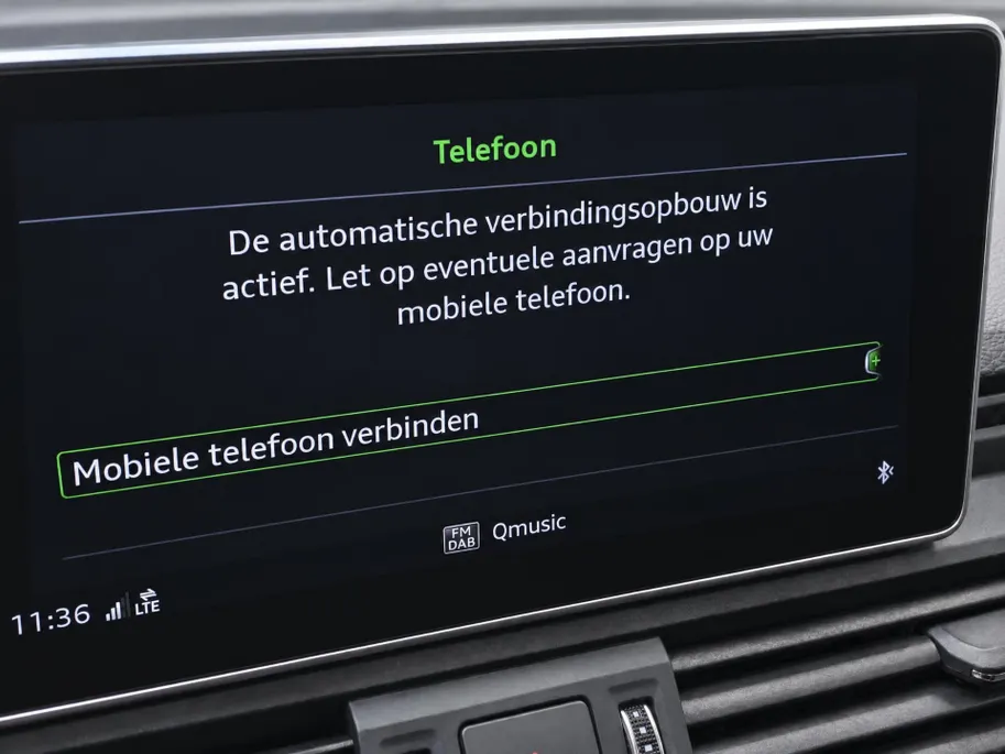 Audi Q5 50 TFSI e quattro S edition · Trekhaak · Adaptive Cruise Control · Apple/Android Car Play · Dodehoeksensoren · Stoelverwarming ·  Drive select · 360°Camera + Parkeersensoren ·
