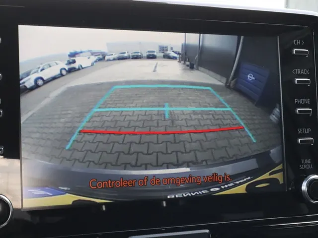 Toyota Yaris 1.5 Hybrid Dynamic Limited | Stoelverwarming | Parkeersensoren