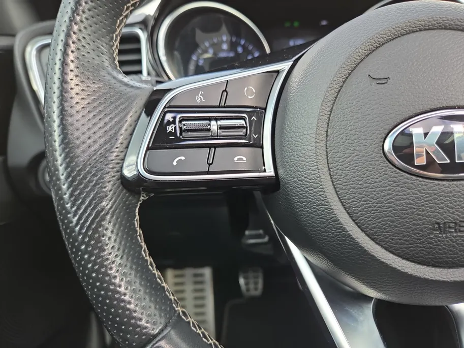 Kia Ceed Sportswagon 1.0 T-GDi GT-Line Edition 120 PK | Panorama dak | Carplay | Camera | Cruise Control | Suede bekleding | Fabrieksgarantie | NAP
