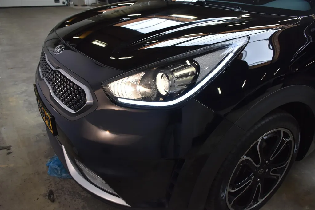 Kia Niro 1.6 GDi Hybrid 141pk DCT6 First Edition Navi | Camera | PDC | Cruise | Trekhaak | LMV
