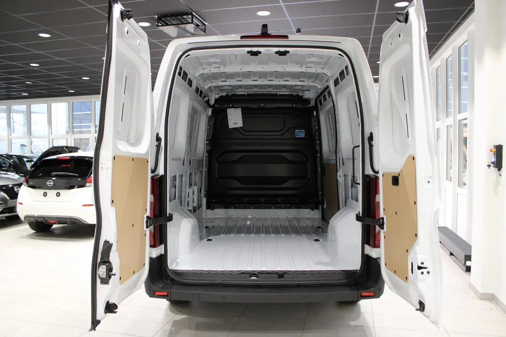 Nissan Interstar Interstar-e L2H2 Limited 87 kWh | 100% ELECTRISCH | Direct uit voorraad leverbaar!