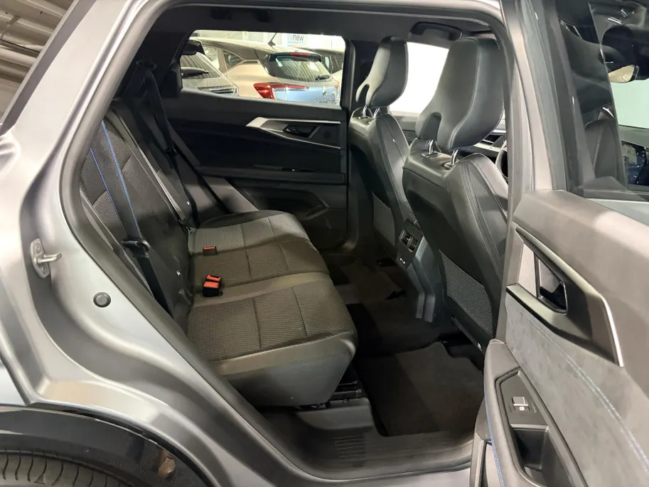 Renault Espace 200PK E-Tech Full Hybrid Esprit Alpine 7p. AT | 1e eigenaar | Panoramadak | Harman Kardon Audio | Adaptive Cruise Control | Digital Cockpit | 360 Camera | Climate Control | Apple CarPlay/Android Auto | Elektrische Achterklep |