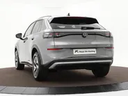 Volkswagen T-Roc Limited Edition 1.5 eTSI 116 PK 7 versn. DSG · Comfort pakket · Achteruitrijcamera · Draadloze telefoonlader · Voorraad OUTLET · Prijs is inclusief inruilpremie ·