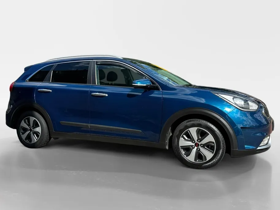 Kia Niro 1.6 GDi Hybrid BusinessLine | Airco | Navi | Camera | Trekhaak | Leder | Stoelverwarming| Stuurverwarming |