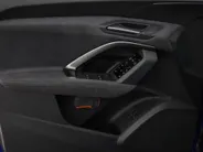 Audi Q5 e-hybrid quattro S edition Competition 367 PK · Panorama dak · Trekhaak elek. wegklapbaar · bijrijdersdisplay · 21' LM Velgen