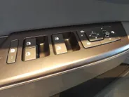 Kia EV6 Light Edition 63 kWh Nieuw model | Navi | Stoelverwarming vόόr en stuurwielverwarming | Achteruitrijcamera | Fabrieksgarantie t/m 30-4-2032 + 3x 1 jaar* | NAP