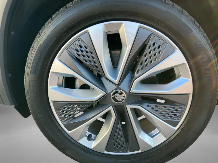 Škoda Kodiaq 1.5TSI/150PK Sportline Business 7p. DSG · Panoramadak · Apple/Android Car Play · Camera + Parkeersensoren