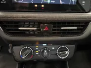 Škoda Fabia 1.0 TSI 95pk Selection · Apple/Android Car Play · Navigatie · Airco · Cruise Control · P-Sensoren · 15'' Inch · Garantie t/m 10-06-2028 of 100.000km