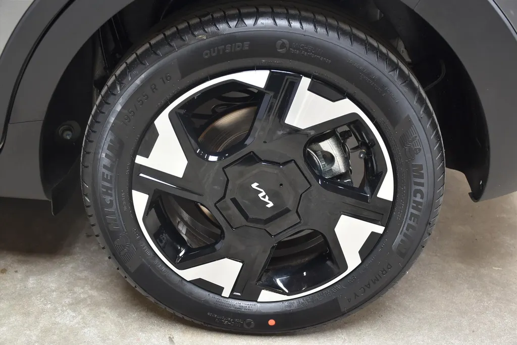 Kia Stonic 1.0 T-GDi MHEV 100pk DCT7 DynamicPlusLine