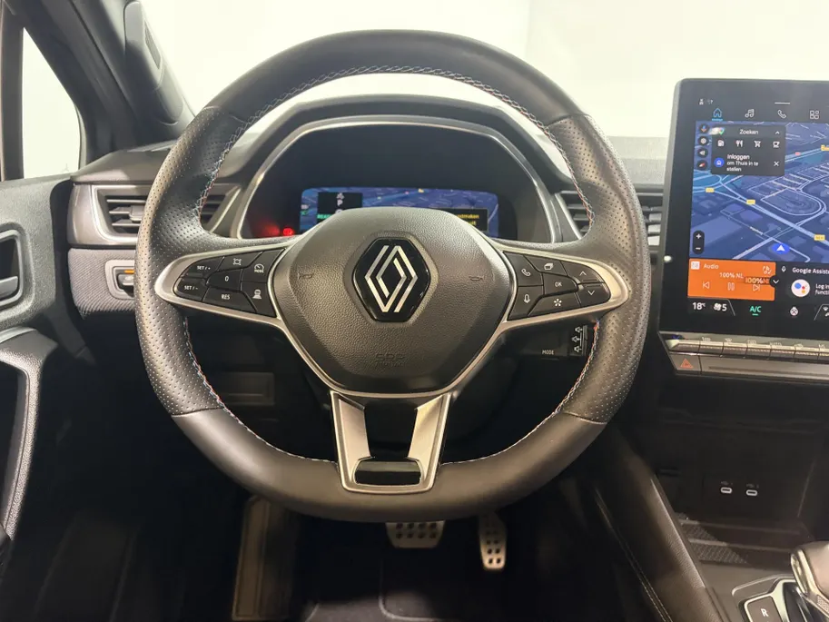 Renault Captur 145PK E-Tech Full Hybrid Esprit Alpine Automaat | Harman Kardon Audio | Stuurwielverwarming | 360 Camera | Parkeersensoren | Apple CarPlay/Android Auto | Navi | Climate Control | Adaptive Cruise Control |