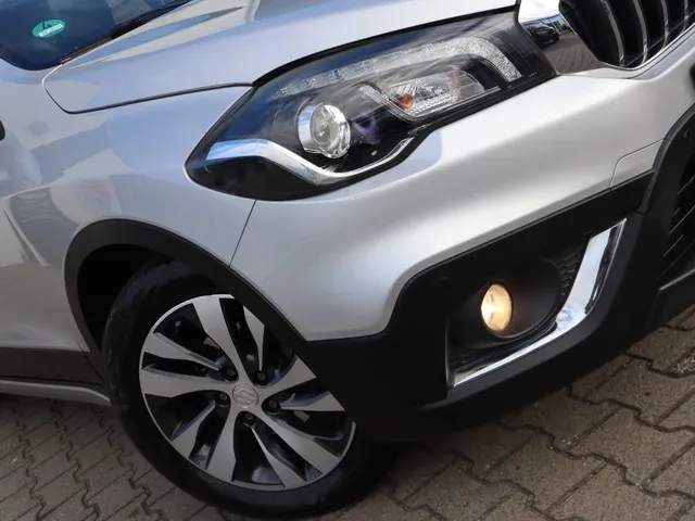 Suzuki S-Cross 1.4 BoosterJet High Automaat Executive Trekhaak | Leder | Adaptive Cruise VERKOCHT