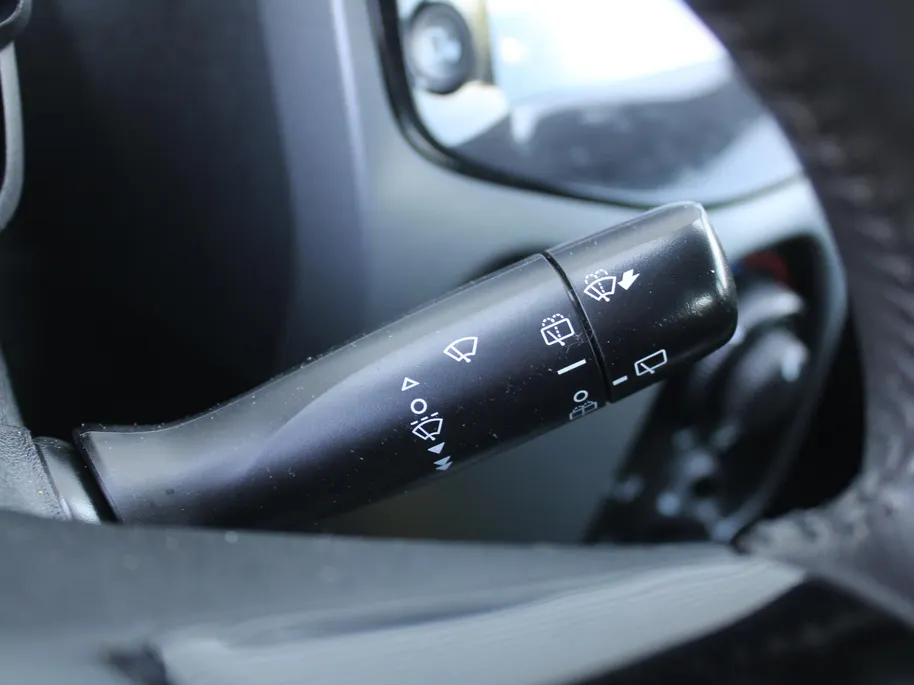 Toyota Aygo 1.0 VVT-i x-play limited | Camera | Elektrisch vouwdak | Android Auto/Apple Carplay | Airco | Cruise |