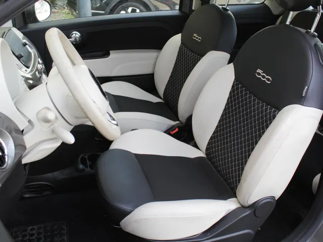 Fiat 500 1.0 Hybrid Dolcevita | Carplay / Android auto | Cruise | Airco | Park sens