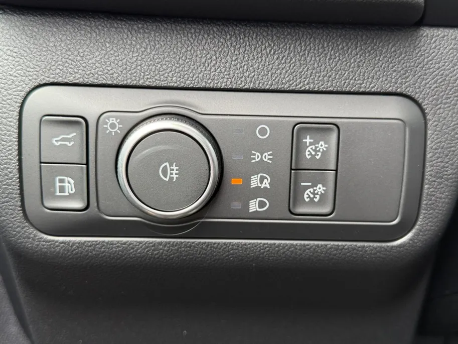 Ford Kuga 2.5 PHEV ST-Line X | Uit Voorraad Leverbaar | Automaat | €4.000,- Ready Set Ford Bonus | Trekhaak | 2100kg Trekgewicht | Pano Dak | Matrix Led Koplampen | 20' Lichtmetalen Velgen | Apple Carplay & Andoid Auto