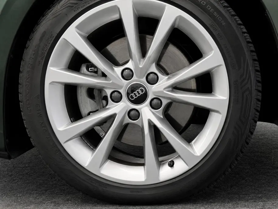 Audi A3 Sportback 40 TFSIe 204pk S edition · Camera · Panoramadak · Apple/Android Car Play · Park Assist · 17'' Inch · Garantie t/m 01-01-2030 of 100.000km