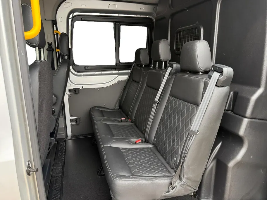 Ford Transit 350 2.0 TDCI L3H2 DC Trend | Dubbele Cabine | Driver Assistance Pack | Winter Pack | Wandbetimmering Hout & Laadvloer Hout |