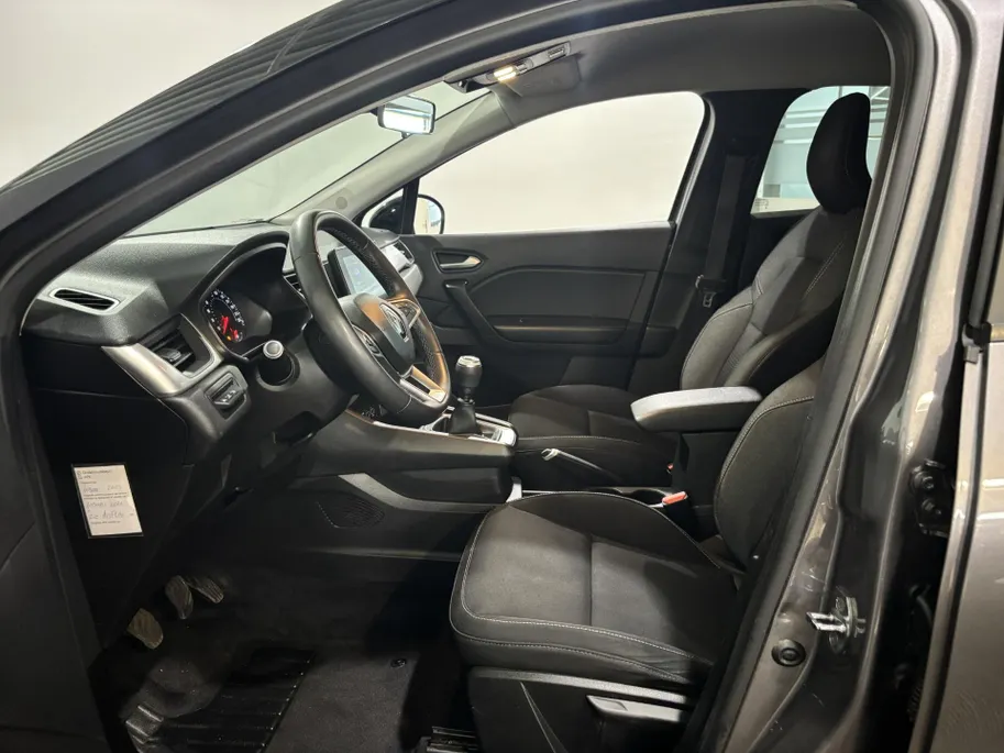 Renault Captur 90PK TCe Zen | Trekhaak | Lichtmetalen Velgen | Privacy Glass | Apple CarPlay/Android Auto | Airco | Cruise Control | Armsteun | Elektrsiche Ramen & Spiegels |