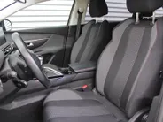 Peugeot 5008 1.2 PureTech Blue Lease Executive | Navi | Airco | 7 zits | Cruise | Camera | 17" LM |