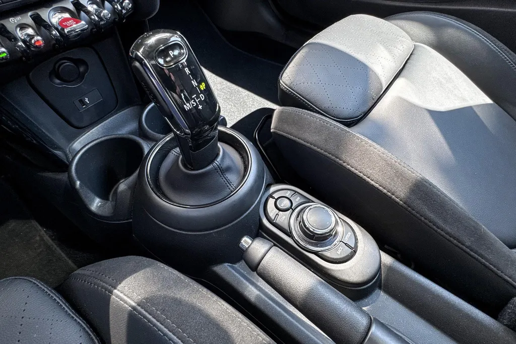 MINI Cooper 3-deurs Cooper Business Edition