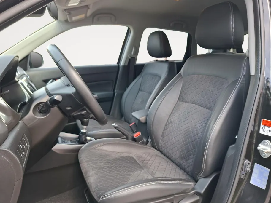 Suzuki Vitara 1.4 Boosterjet Stijl | Volledig onderhouden | Hoge instap | Navigatie | Achteruit rij camera