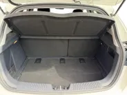 Kia Rio 1.2 CVVT ExecutiveLine Navigatie| Stoel verwarming| Camera| Lichtmetalen velgen| donker getint glas| Climate Control
