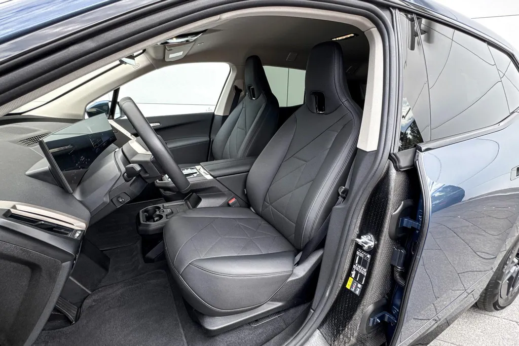 BMW iX xDrive45 101 kWh