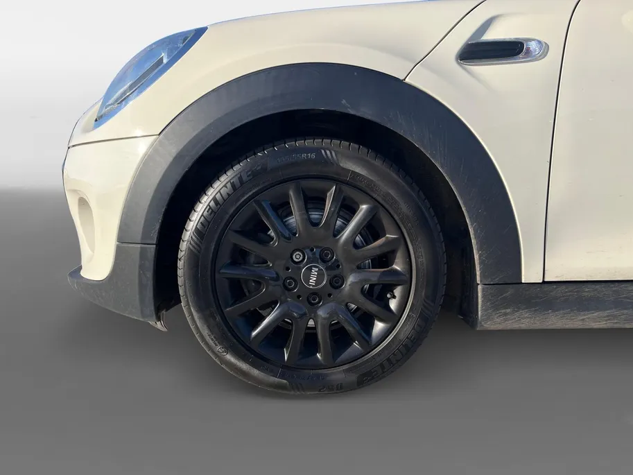MINI Cooper Cabrio 1.5 Salt Sportieve frisse cabrio, genieten met open dak!