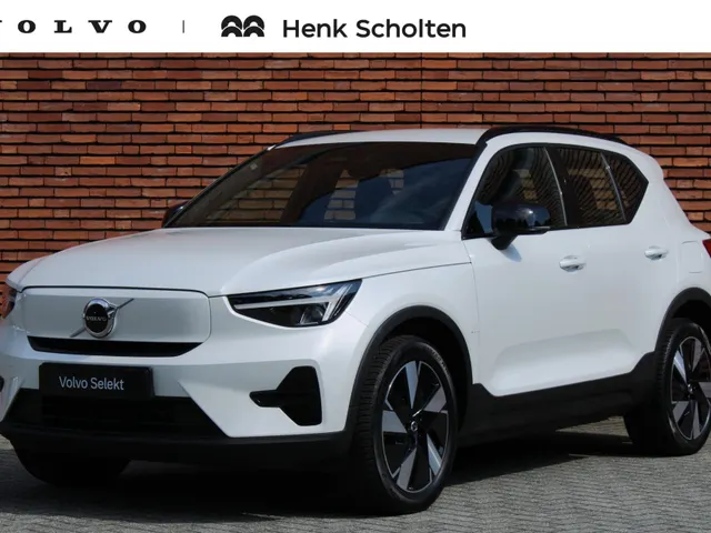 Volvo EX40