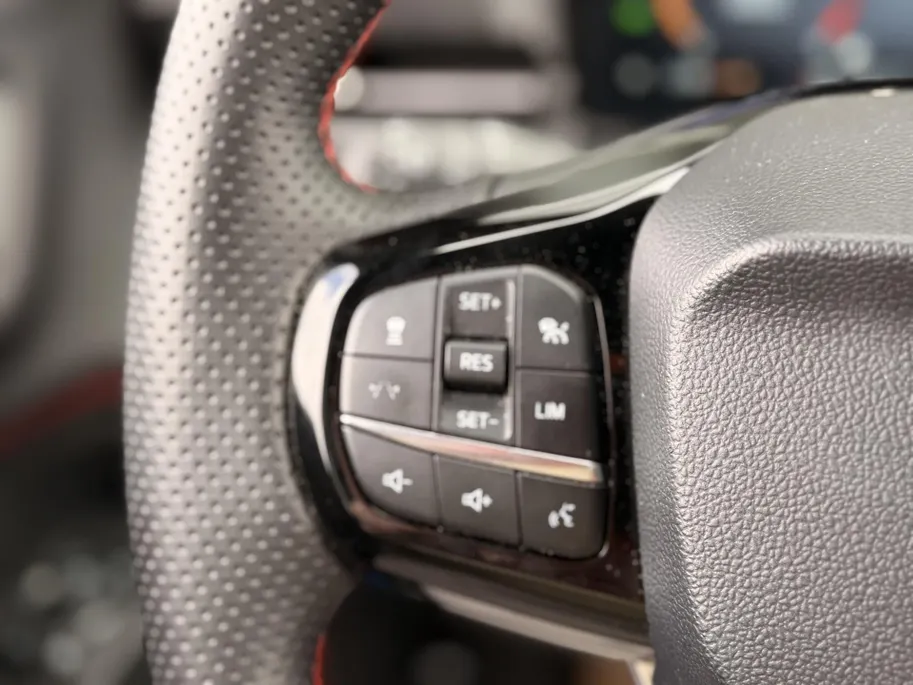 Ford Puma 1.0 EcoBoost Hybrid ST-Line I DRIVER ASSISTANCE PACK I WINTER PACK I COMFORT PACK I APPLE CARPLAY / ANDROID AUTO I