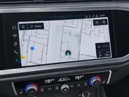 Audi Q3 45 TFSIe 245pk S edition · Camera · Apple/Android Car Play · Stoelverwarming ·  Navigatie · Elek. Achterklep · Keyless · 19'' Inch ·