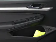 Volkswagen Golf Life Edition 1.5 eHybrid 204 PK 6 versn. DSG · Draadloze telefoonlader · Achteruitrijcamera · Privatelease Van 594,- voor  472,- obv 24 maanden! · Prijs is inclusief inruilpremie · MEGA SALE