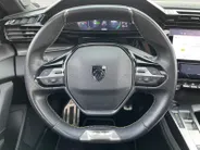 Peugeot 408 1.6 HYbrid GT 225 EAT8 First Edition *Navi*360Camera*Schuif/kanteldak*Trekhaak*Focal Audio*Adapt. Cruise Control* Memory stoel*Elekt. achterklep*Zeer nette auto!