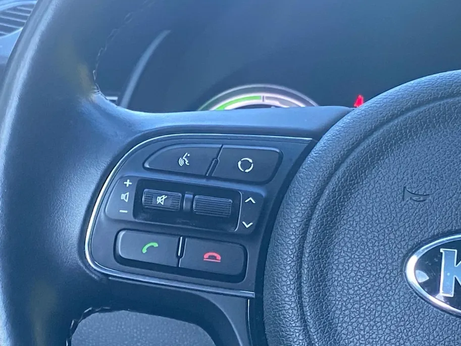Kia Niro 1.6 GDi Hybrid Style Edition | Climate Control | Trekhaak | Navigatie | Parkeercamera | Stoel + stuurverwarming |